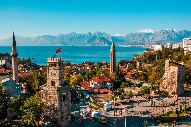 Antalya'da Gezilecek Yerler Rehberi - En İyi 10 Yer